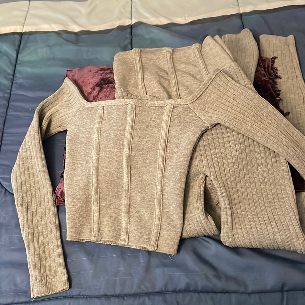 Women’s 2 piece stretchy pants set